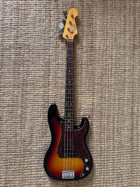 Fender Precision Bass CIJ Bass Gitarre - Janooota [Today, 8:14 pm]