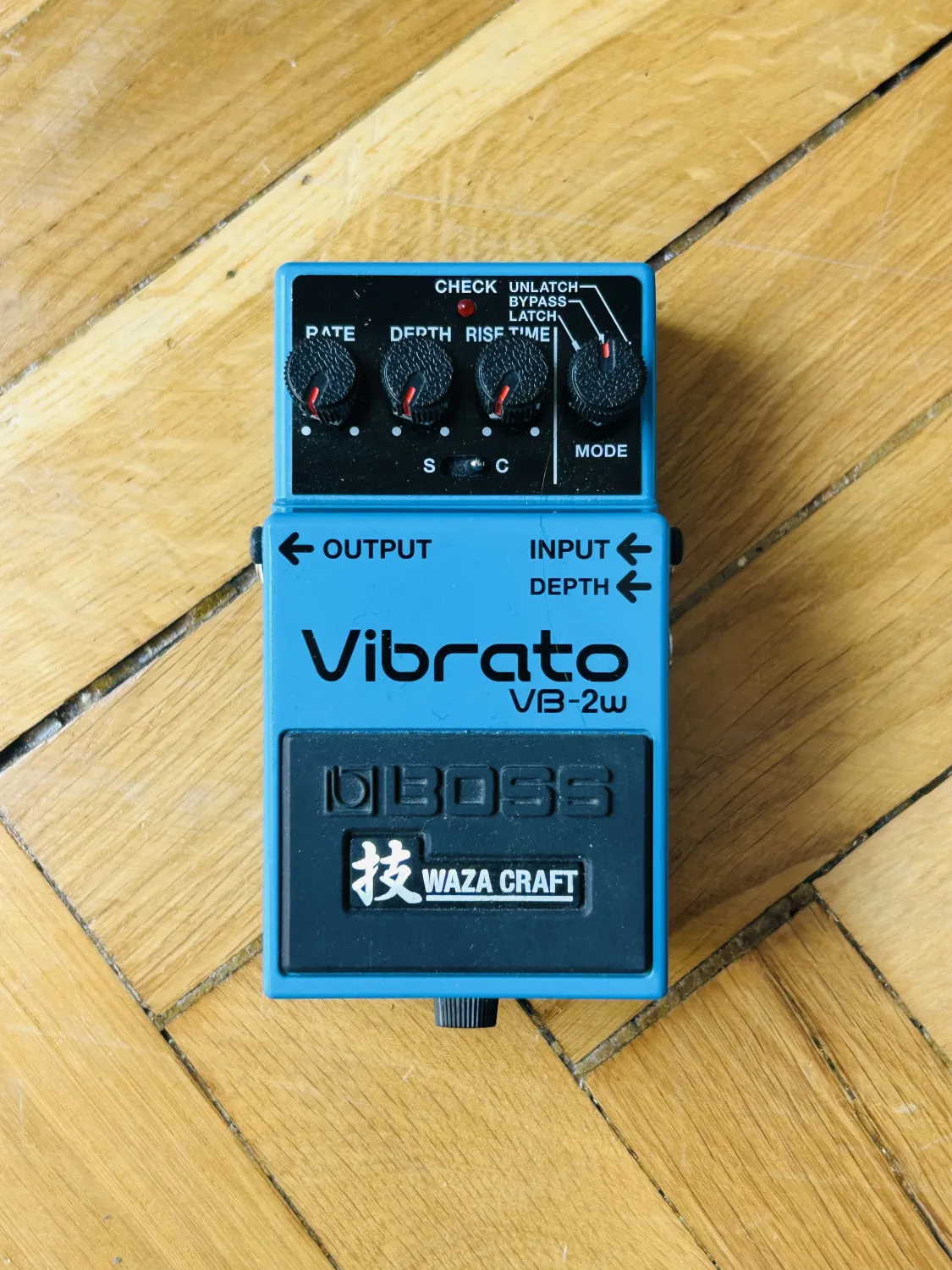 BOSS VB-2W Vibrato Effect pedal