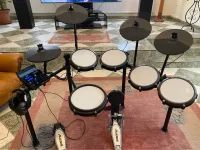 Alesis Nitro Max Elekronische Trommel - Ábrahám József [Today, 8:40 am]