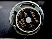 Celestion Marshall V -30 Gitárláda - psychogang aszti [Ma, 10:36]