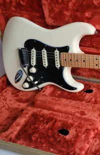 Fender USA deluxe stratocaster