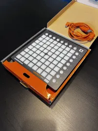 NOVATION Launchpad Mini MK1 MIDI kontroller - Végh Máté [Ma, 19:08]