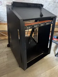 Wavebone 17u rack szekrény Rolling rack - Fru [Today, 5:36 pm]