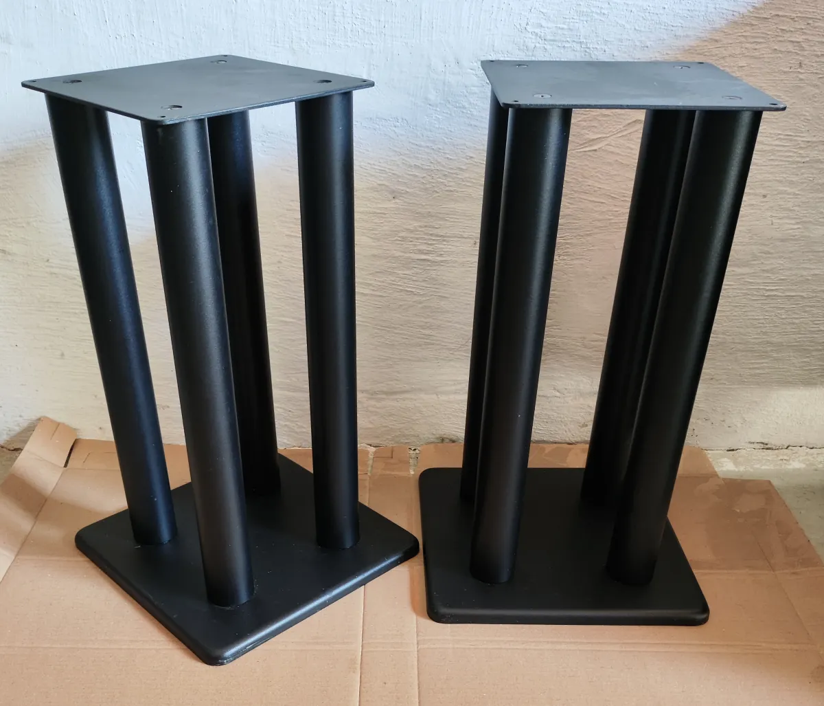 - Monitor állvány pár Hangfal állvány