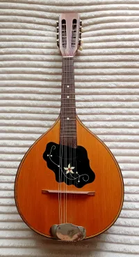 - Csehszlovák 8 húros Mandolin - Free [Ma, 16:07]