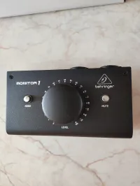Behringer 1 Monitor vezérlő - pepe62 [Ma, 15:36]