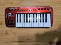 Behringer UMX250 MIDI billentyűzet - Tóth János [Ma, 06:49]