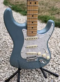 Fender American Professional Stratocaster 2017 Elektrická gitara - squierforsale [Yesterday, 6:12 pm]