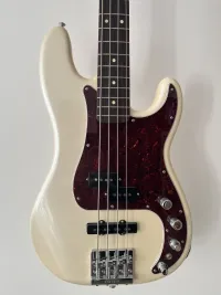 Fender Player II modified active Precision
