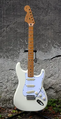 Fender Stratocaster Hendrix Elektromos gitár - Hurtu [Ma, 17:13]
