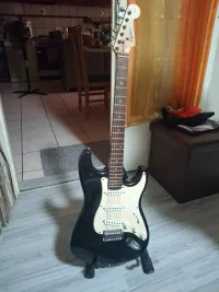 Squier Affinity Stratocaster Elektromos gitár - Thomas Cooper [Ma, 10:39]