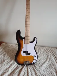 Squier Sonic