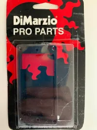 DiMarzio DM1301BK Bridge Humbucker pickup keret ring