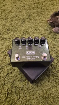 MXR M292 Carbon Copy Deluxe Analog Delay - Mikos Róbert [Ma, 22:00]