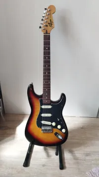 Squier 1995  Strat Fender Vintera elektronika