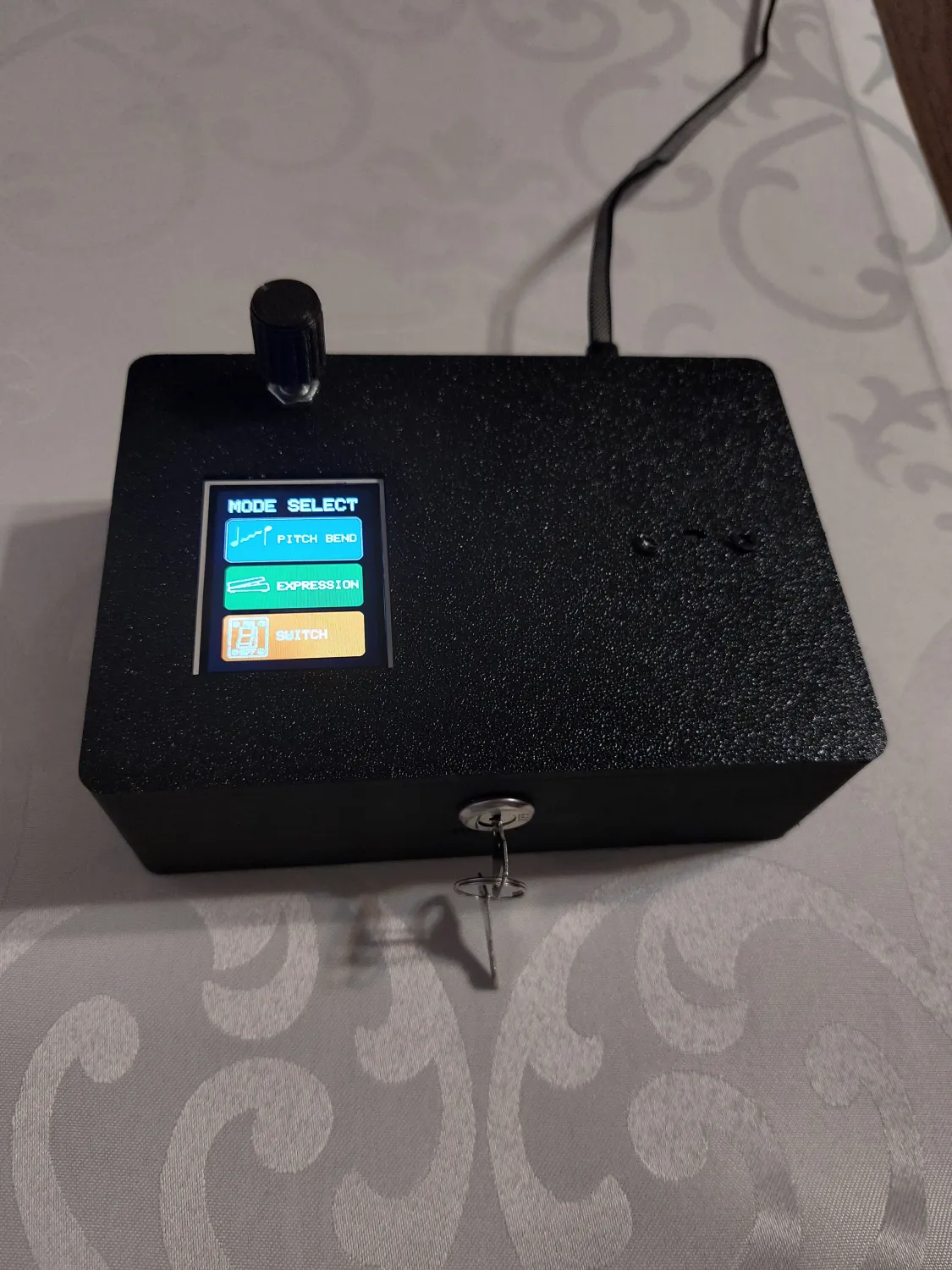 - Eladó egyedi lézeres MIDI controller