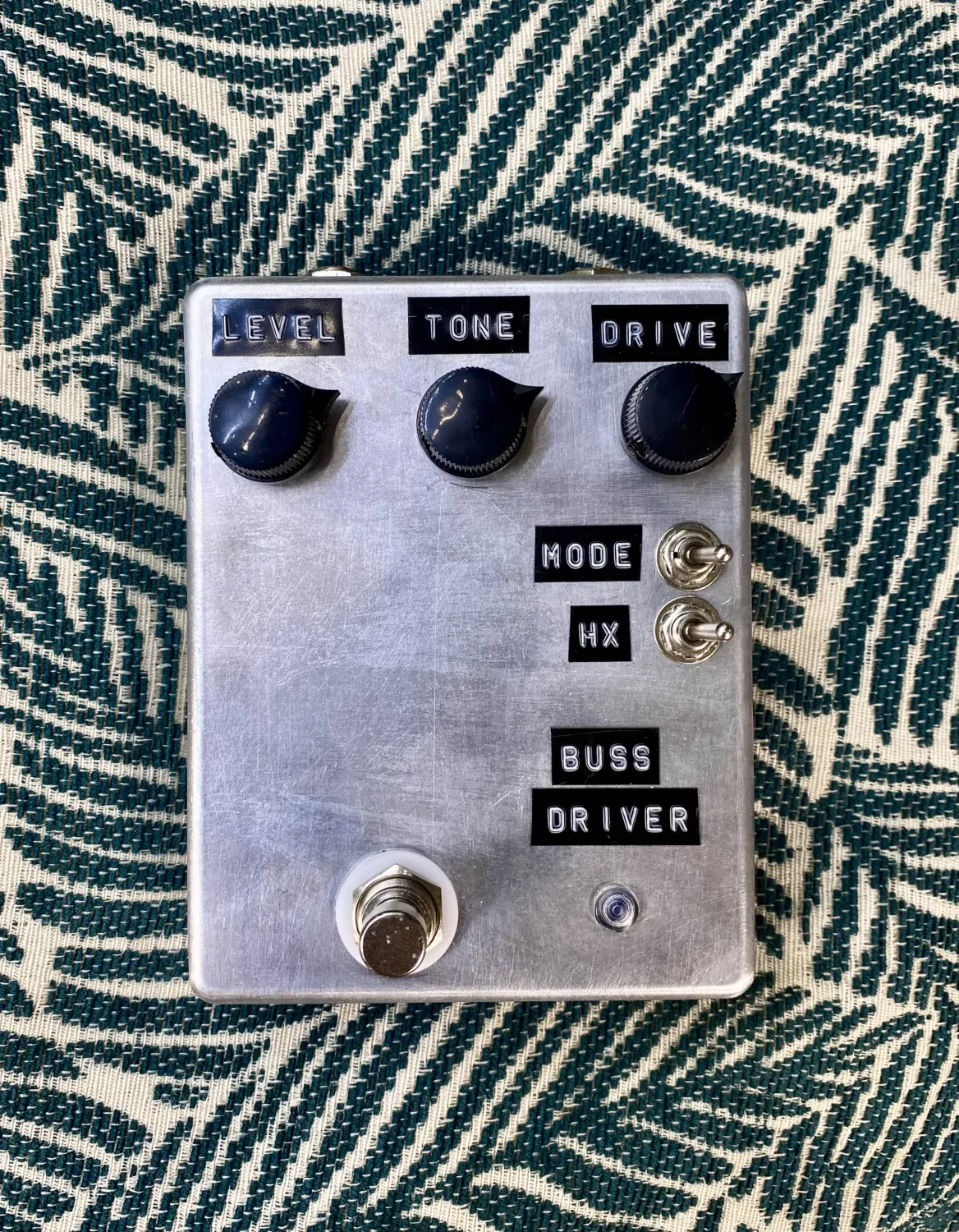 - Midnight Electronics  Buss Driver Pedal
