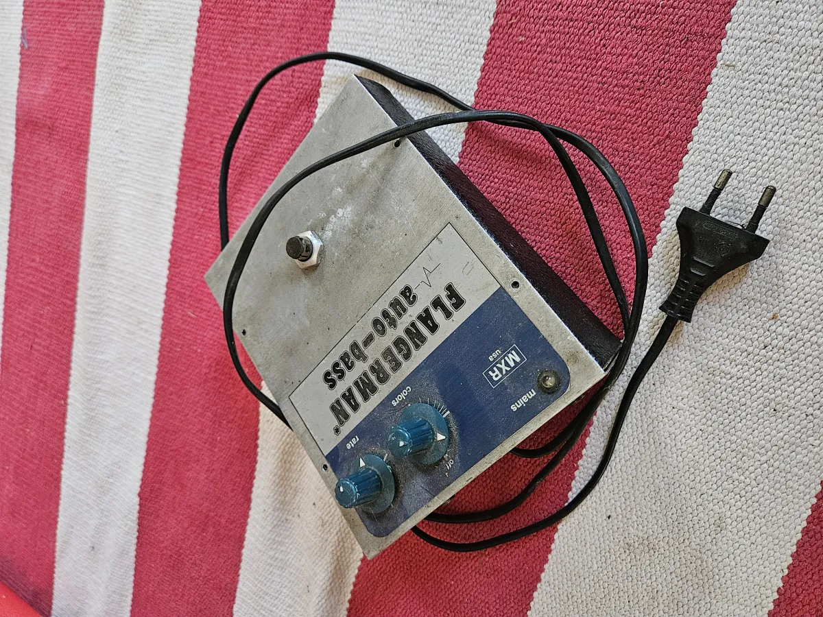 - Vintage analóg autowah  flanger  1980 Pedál
