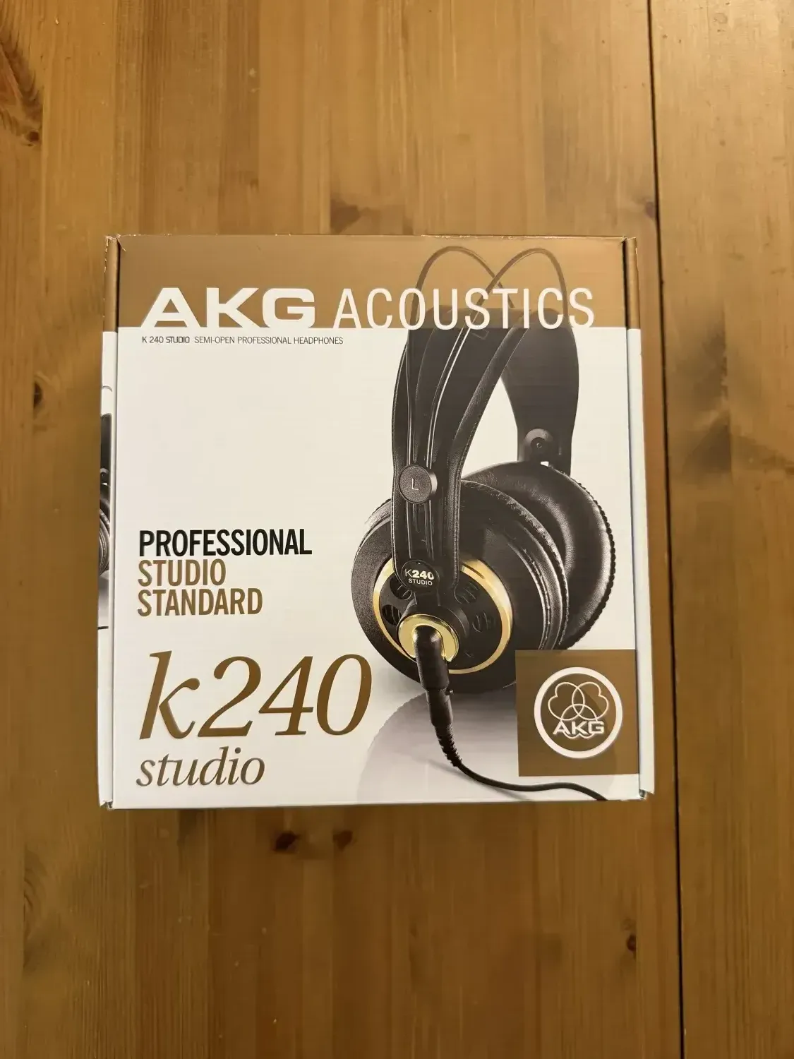 AKG K240 STUDIO Stúdió Fejhallgató