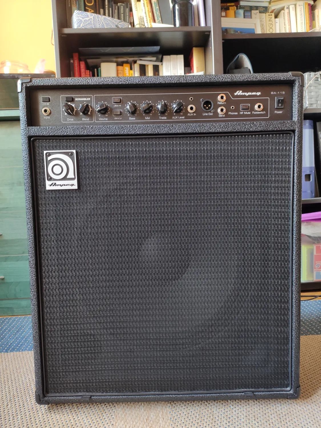 Ampeg BA-115 v2 Bass Combo