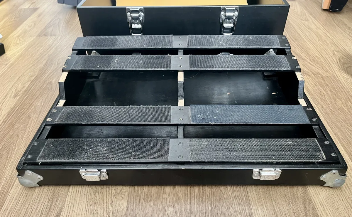 Artec Táp  Gitár pedalboard  tartó láda Pedal