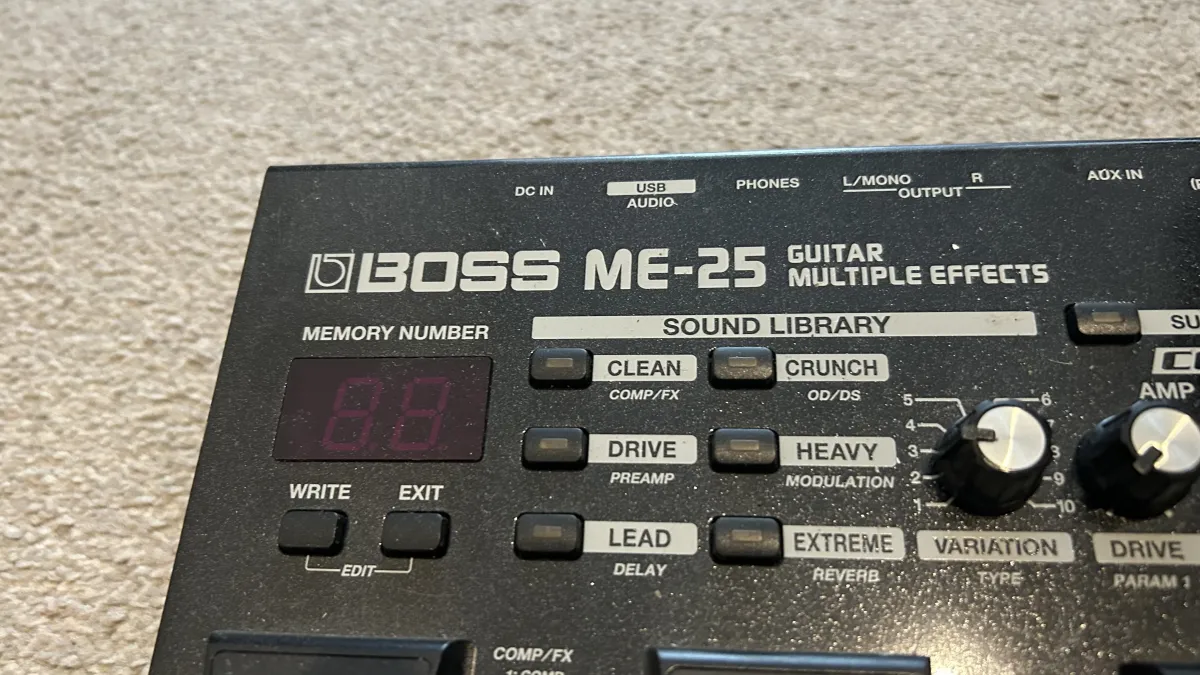 BOSS ME-25 Multieffekt