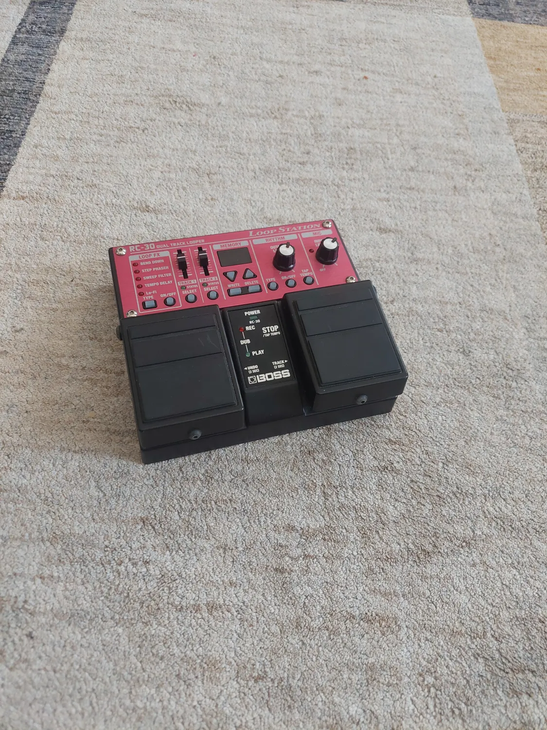 BOSS Rc-30 Loop station