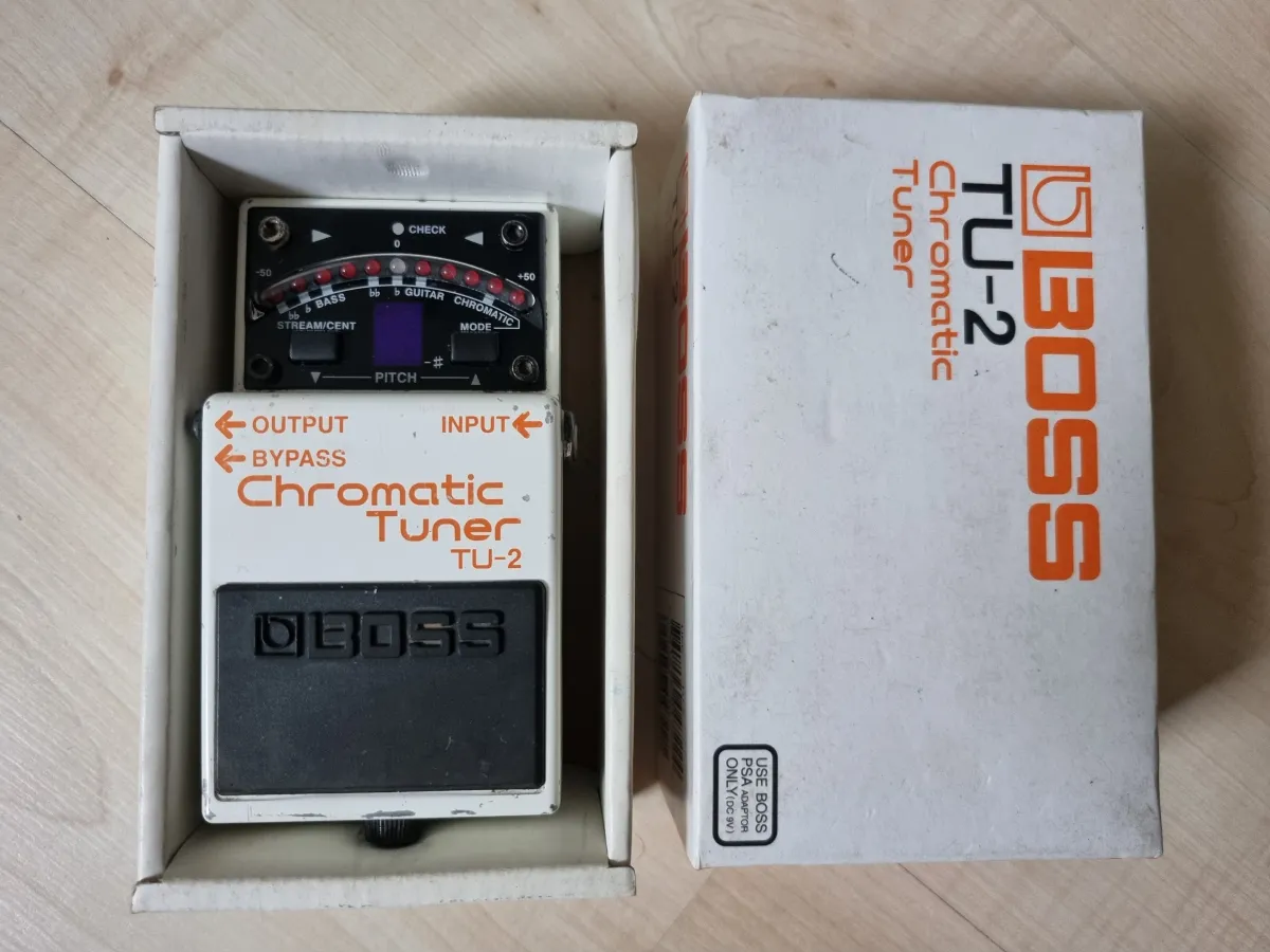 BOSS TU-2 Tuner