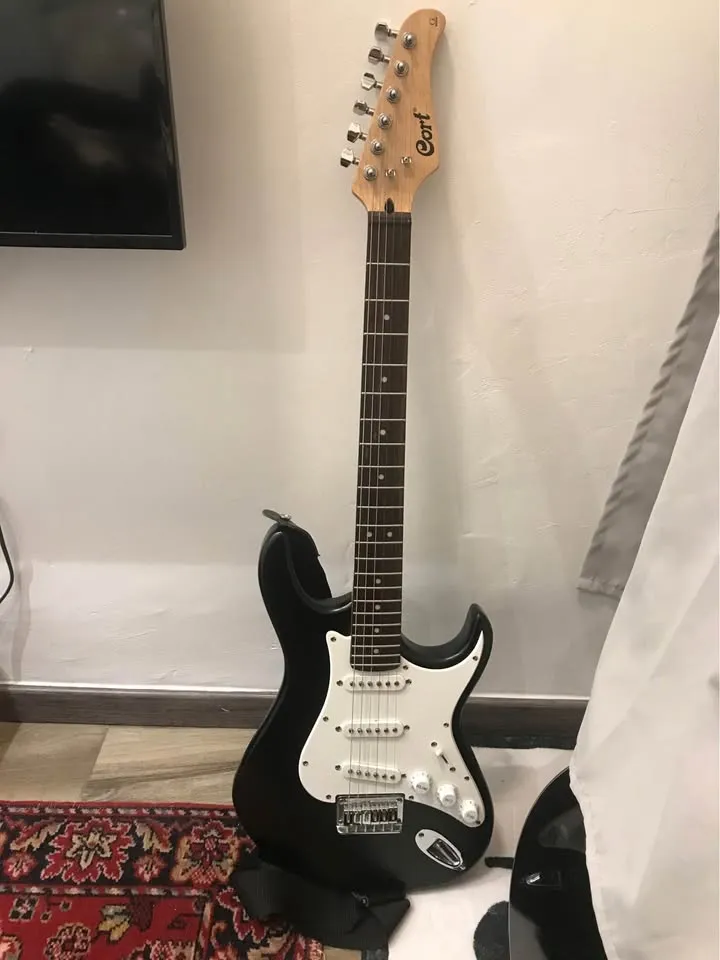 Cort G100 Elektrická gitara