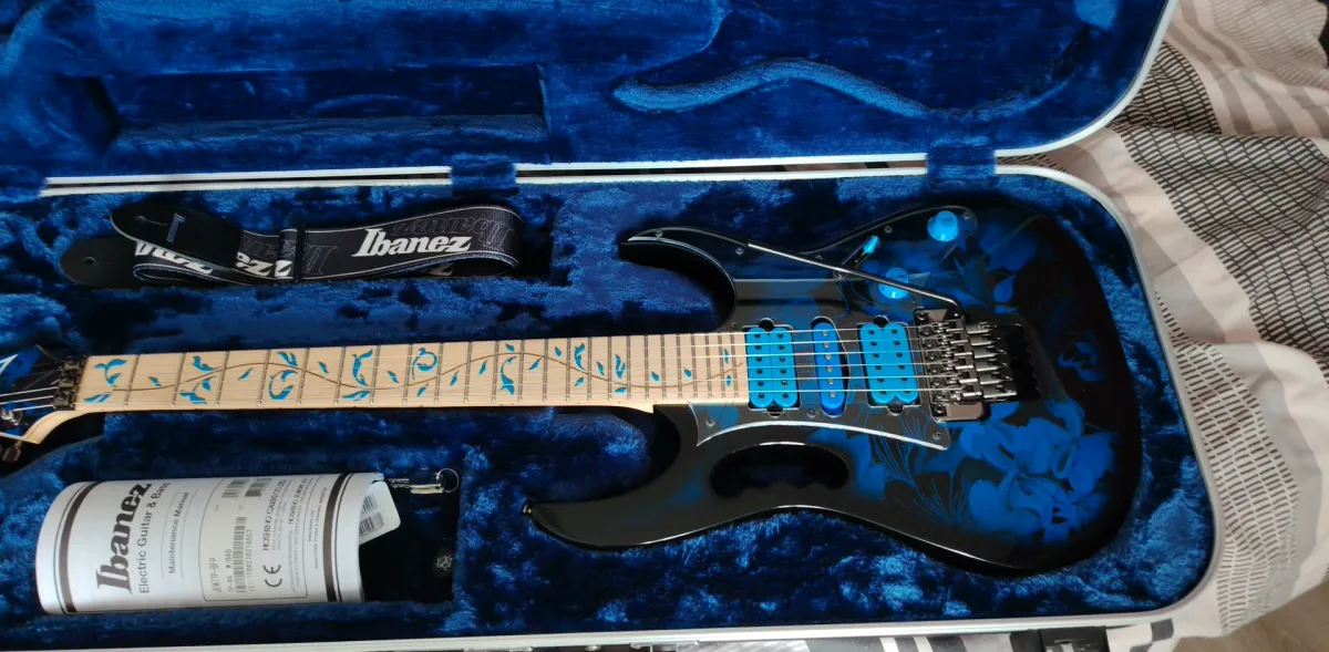 Ibanez JEM 77P-BFP E-Gitarre