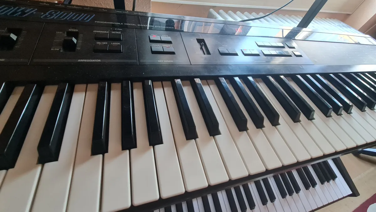 Korg DW8000 Sintetizador