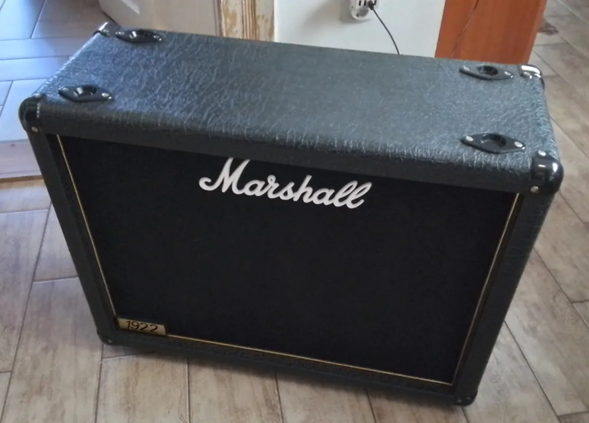 Marshall 1922 Cab, 150 W Hangfal