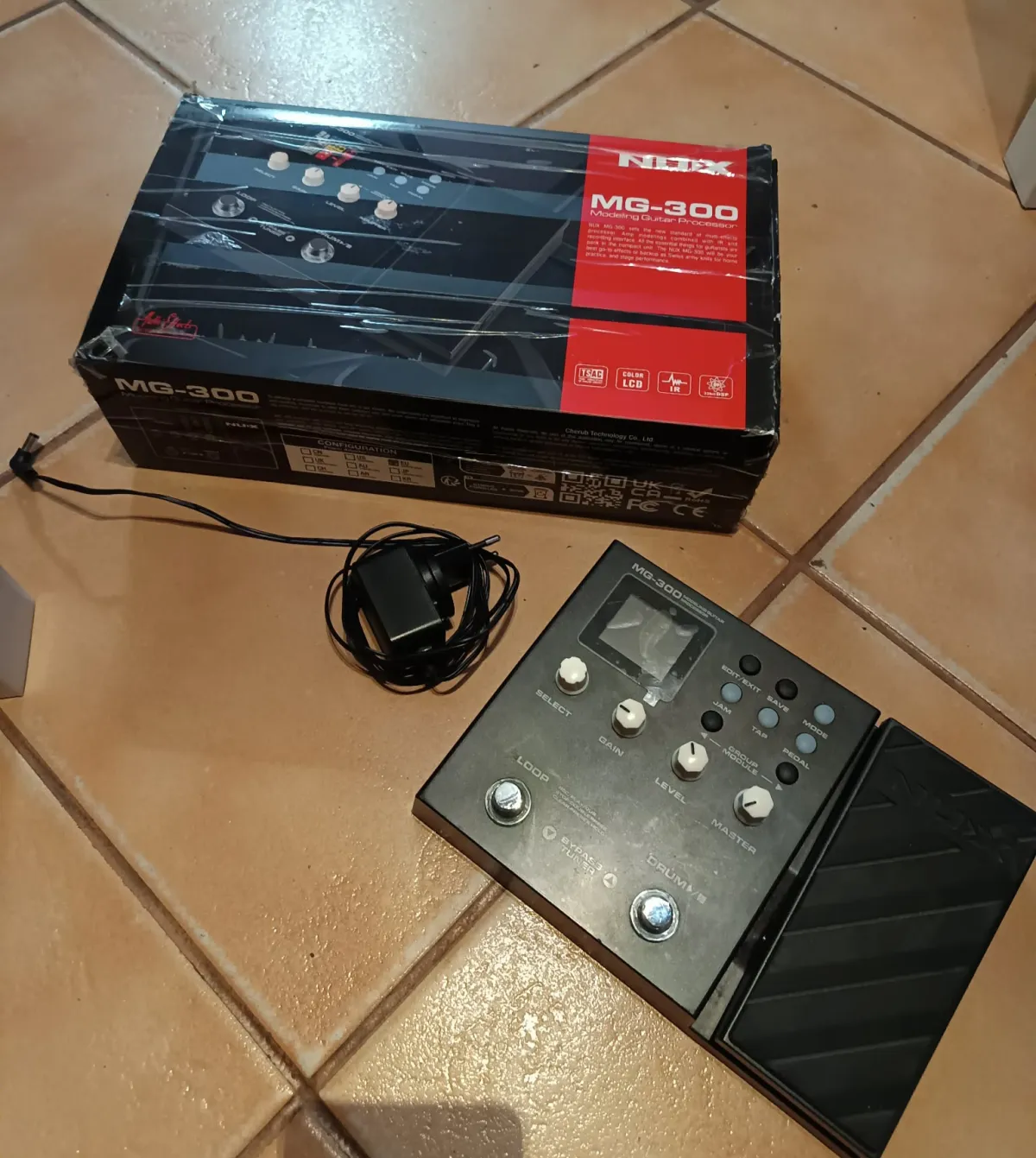 Nux MG 300 Multieffekt