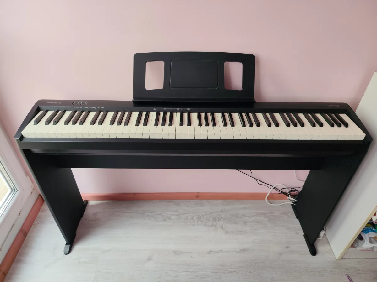 Roland FP 10 Elektromos zongora