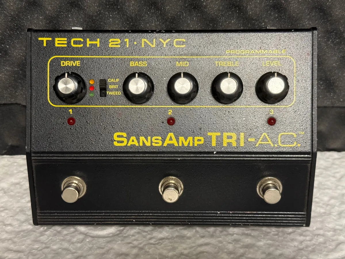 TECH 21 SansAmp TRI - A.C. Multi-effect
