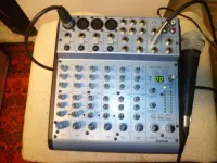 Tökéletes állapotú ALESIS Multimix USB 8 csatornás keverő Digitális effektes eladó! [...]