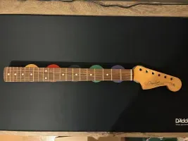 Fender Classic Player Jazzmaster Hals - szauerd38 [Today, 9:57 pm]