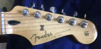 Fender Stratocaster Nyak - compactegon [Ma, 07:13]