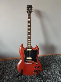 HiEladó a képen látható 2008-s SG Standard. Agyontuningoltam hogy neked már ne kelljen. Ezeket tartalmazza: Gotoh satus kulcsok, Bare Knuckle True Grit hangszedők, elektronikája komplett kicserélve CTS potikkal, újrakábelezve profi [...]