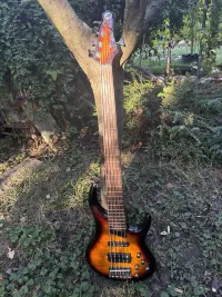 MTD Kingston Heir Bass guitar 5 strings - sophegyi [Today, 4:58 pm]
