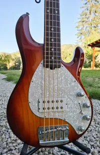 Music Man Stingray 5 2002