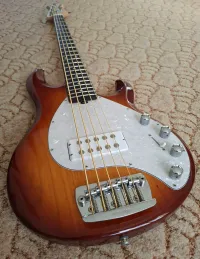 Music Man Stingray 5 2002 Basgitara 5 strún