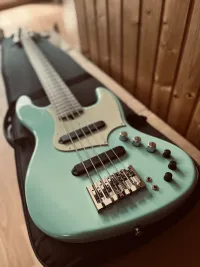 Xotic XJ-1T Bajo eléctrico