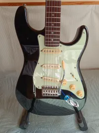 - Fleetwood Stratocaster
