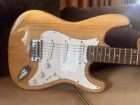 - Stratocaster gitár