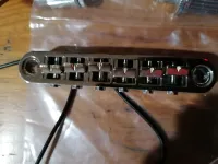 - Tuneomatic piezo