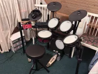 Alesis Nitro Pro Kit Black szett