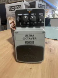 Behringer UO309