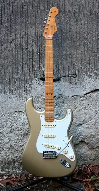 Fender Classic Player Stratocaster Elektromos gitár - Hurtu [Ma, 18:36]