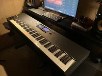 Native Instruments Komplete Kontrol S88 MK2 MIDI billentyűzet - Redled [Ma, 18:16]